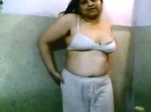 Indian girl bathing shaving her pits and pussy